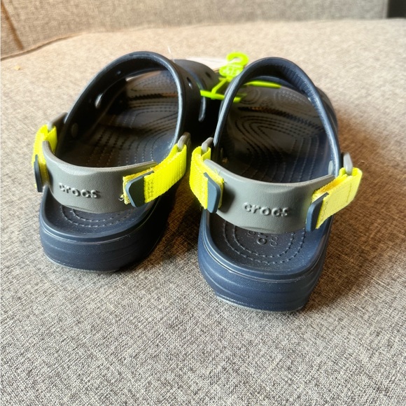 Crocs Classic Kids All Terrain Sandal K Navy Blue - Picture 3 of 8